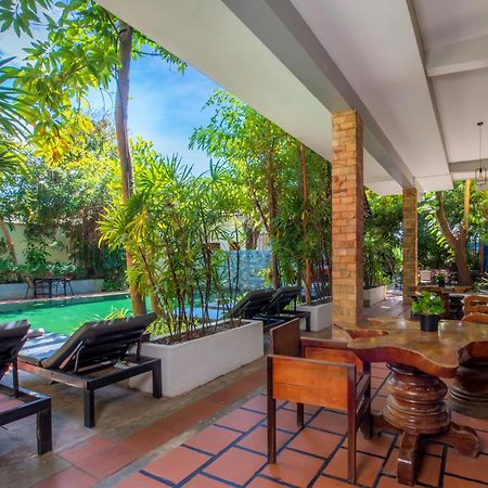 Indra Porak Residence Hotel Siem Reap Exterior foto